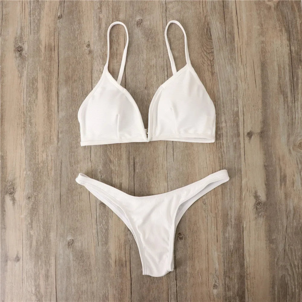 Bikini Zoe Push up Monocromatico estilo Asa Delta da gringa